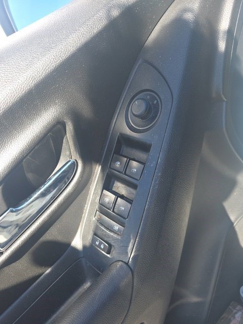 Used 2018 Chevrolet Trax LT w/ LT Convenience Package AWD/4WD image 6