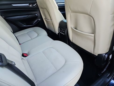 Used 2021 MAZDA CX-5 Touring image 11