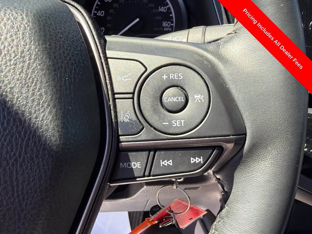 Used 2024 Toyota Camry SE FWD image 11