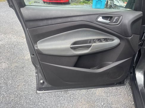 Used 2016 Ford Escape S FWD image 13