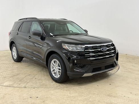 New 2026 Ford Explorer Active image 7