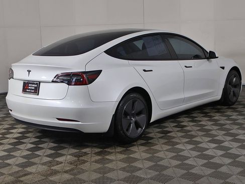 Used 2023 Tesla Model 3 Standard Range image 10