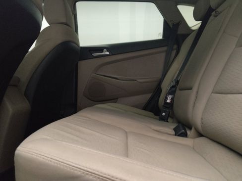 Used 2020 Hyundai Tucson Value FWD image 18