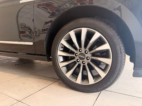 Used 2019 Lincoln Navigator Select AWD/4WD image 4