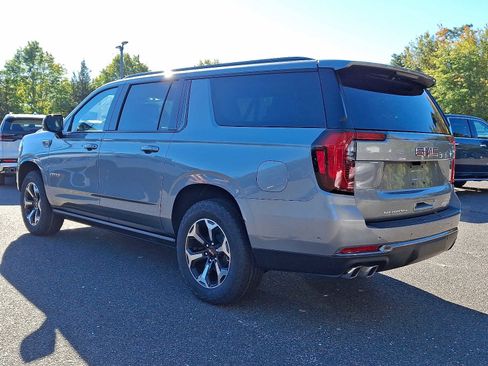 New 2026 GMC Yukon XL AT4 w/ AT4 Premium Plus Package image 3