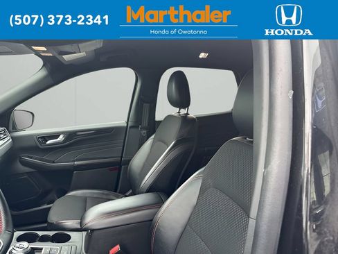 Used 2025 Ford Escape ST-Line AWD/4WD image 10