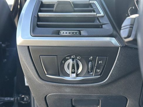 Used 2023 BMW X4 xDrive30i image 17