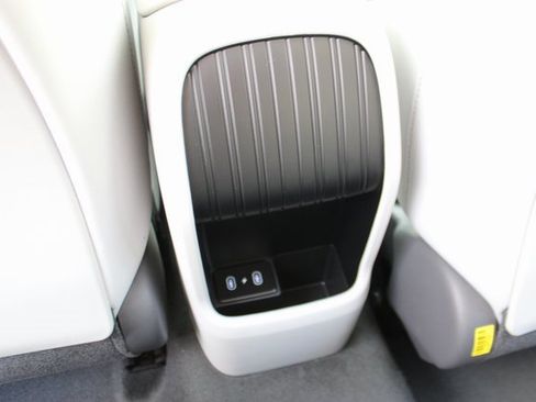 New 2026 Hyundai Kona SE image 28