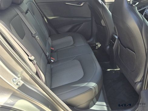 Certified 2023 Kia Niro EX w/ EX Cold Weather Package image 18