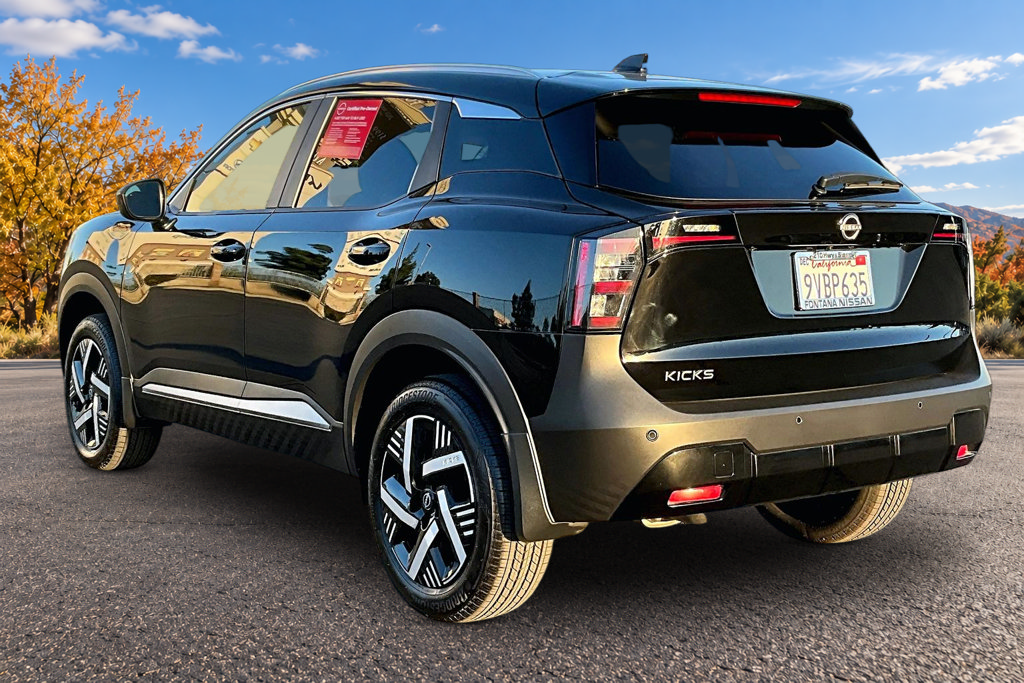 Certified 2026 Nissan Kicks SV FWD image 4