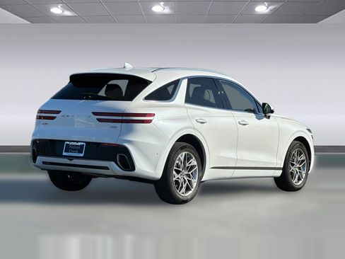 Used 2022 Genesis GV70 2.5T w/ Advanced Package image 8