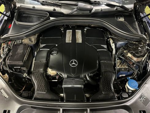 Used 2017 Mercedes-Benz GLS 450 4MATIC image 28