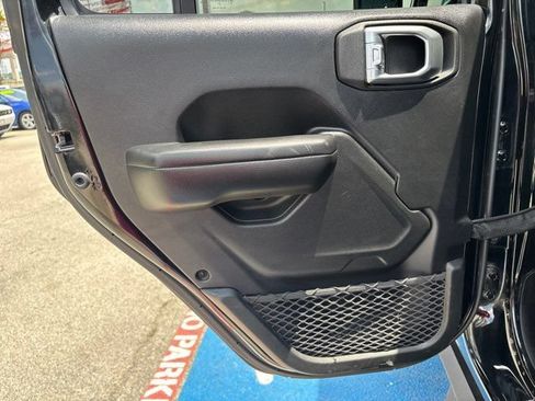 Used 2021 Jeep Gladiator Mojave w/ LED Lighting Group AWD/4WD image 24