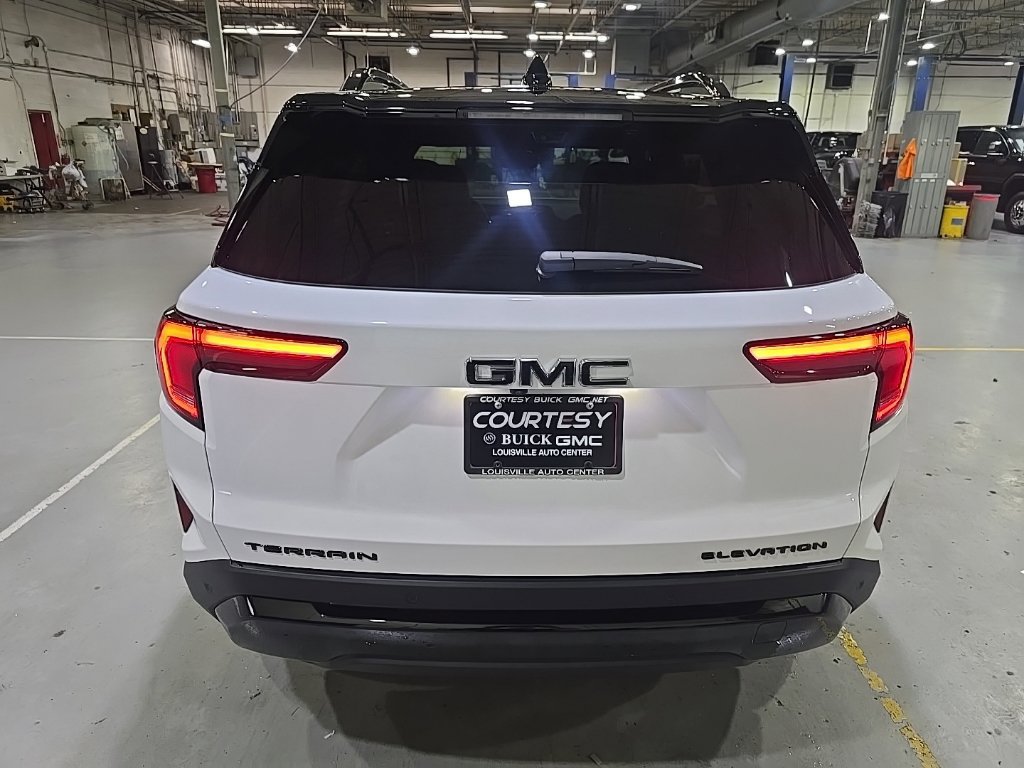 New 2027 GMC Terrain Elevation w/ Elevation Premium Package FWD image 6