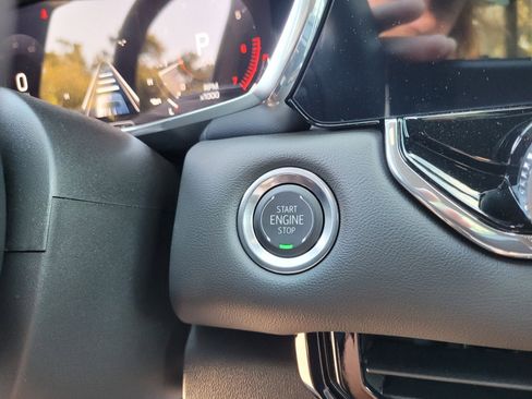 New 2026 GMC Canyon Elevation w/ Convenience Package image 27