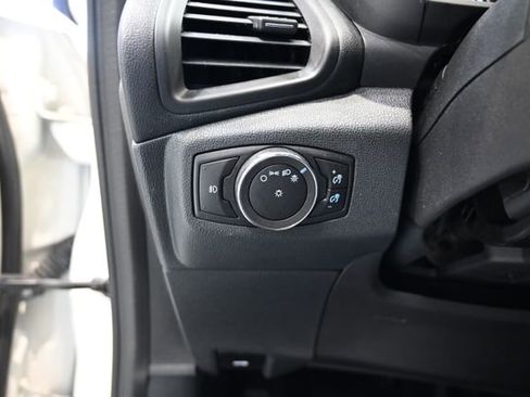 Used 2020 Ford EcoSport SE w/ SE Convenience Package image 25