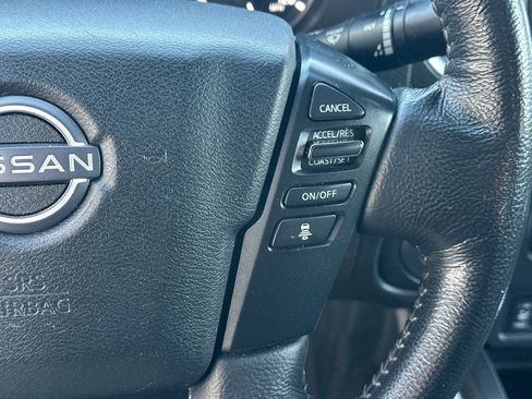 Used 2022 Nissan Frontier SV image 25