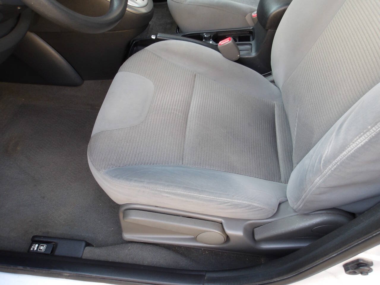 Used 2010 Nissan Sentra 2.0 S FWD image 18