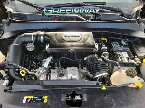 Used 2023 Jeep Compass Latitude image 9