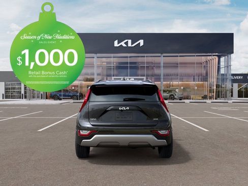 New 2025 Kia Niro SX Touring image 5