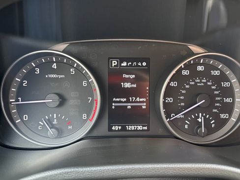 Used 2017 Hyundai Elantra Limited w/ Limited Tech Package 04 image 22