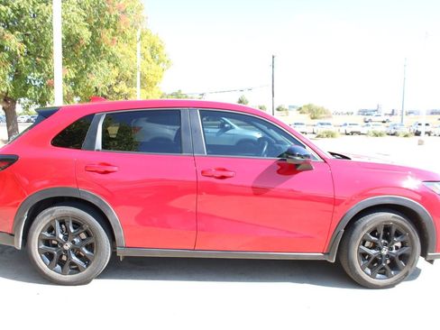 Used 2024 Honda HR-V Sport image 7