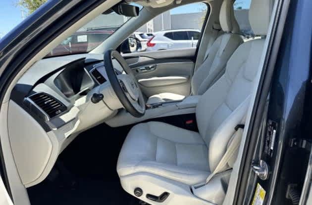 Used 2024 Volvo XC90 T8 Plus w/ Protection Package Premier AWD/4WD image 2