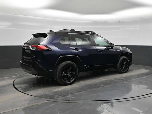 Used 2021 Toyota RAV4 XSE AWD/4WD image 8