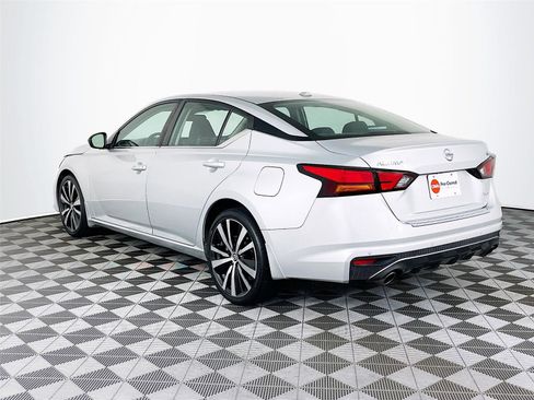 Used 2021 Nissan Altima 2.5 SR image 6