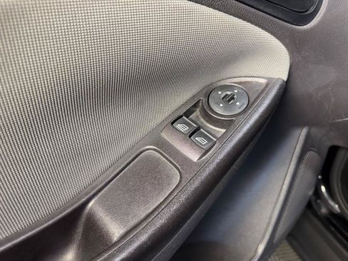 Used 2012 Ford Focus S FWD image 25