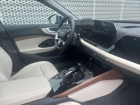 Used 2025 Audi A5 2.0T Premium w/ Convenience Package AWD/4WD image 10