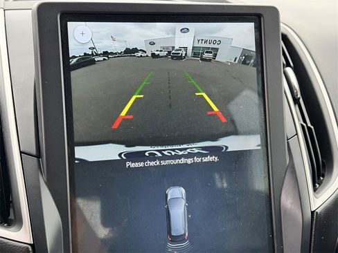 Used 2022 Ford Edge SEL w/ Class II Trailer Tow Package image 14