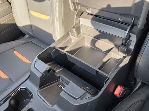 New 2026 GMC Sierra 1500 AT4 w/ AT4 Premium Package image 32