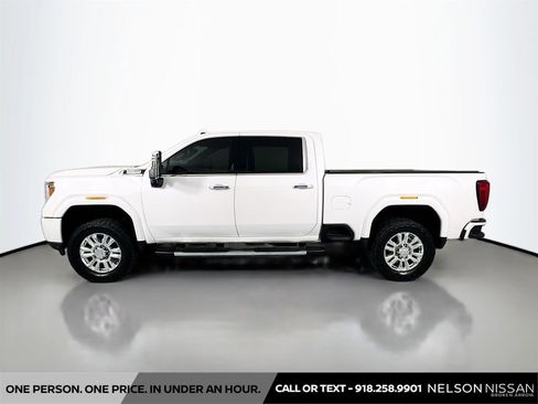 Used 2020 GMC Sierra 2500 Denali w/ Denali Ultimate Package AWD/4WD image 8