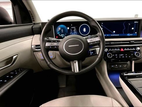 Used 2025 Hyundai Tucson SEL AWD/4WD image 6