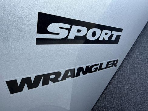 Used 2017 Jeep Wrangler Sport w/ Quick Order Package 24S image 20