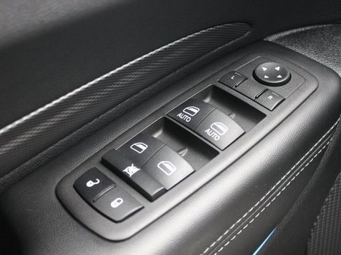 Used 2022 Dodge Durango GT image 18