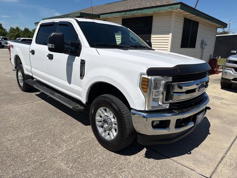 Used 2019 Ford F250 XLT w/ XLT Value Package AWD/4WD image 11