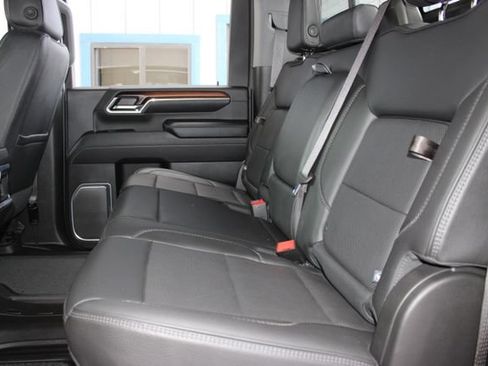 Used 2025 GMC Sierra 2500 Denali w/ Denali Reserve Package AWD/4WD image 23