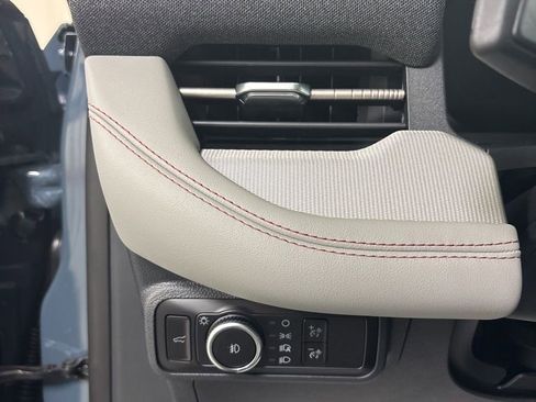 New 2026 Ford Explorer Active w/ Active Comfort Package image 10