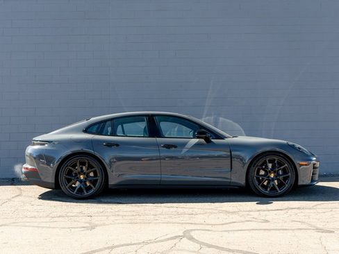New 2025 Porsche Panamera 4 image 8