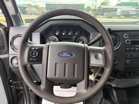 Used 2015 Ford F550 4x4 Crew Cab Super Duty image 10