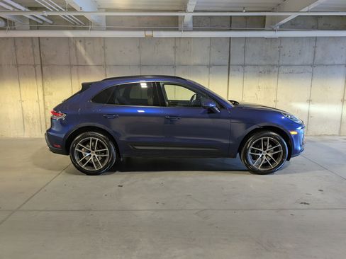 Certified 2025 Porsche Macan image 10