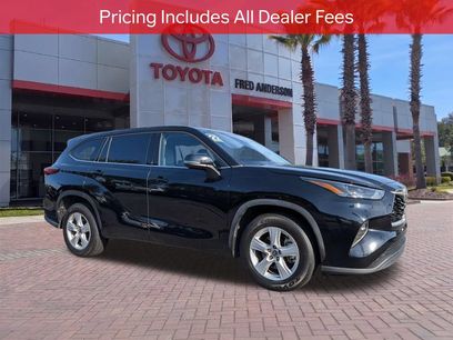 Used 2022 Toyota Highlander LE