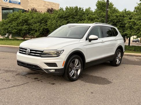 Used 2018 Volkswagen Tiguan SEL Premium AWD/4WD image 20