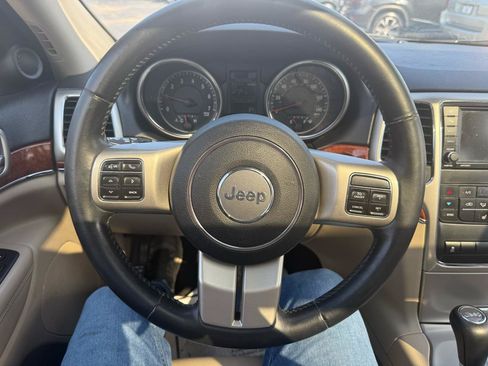 Used 2013 Jeep Grand Cherokee Limited AWD/4WD image 14