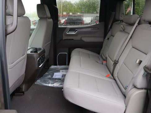 New 2026 Chevrolet Silverado 1500 LTZ w/ LTZ Premium Package AWD/4WD image 23