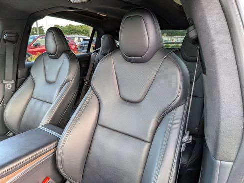 Used 2022 Tesla Model X AWD/4WD image 15