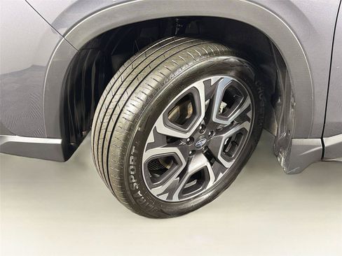 Used 2024 Subaru Ascent Touring AWD/4WD image 37