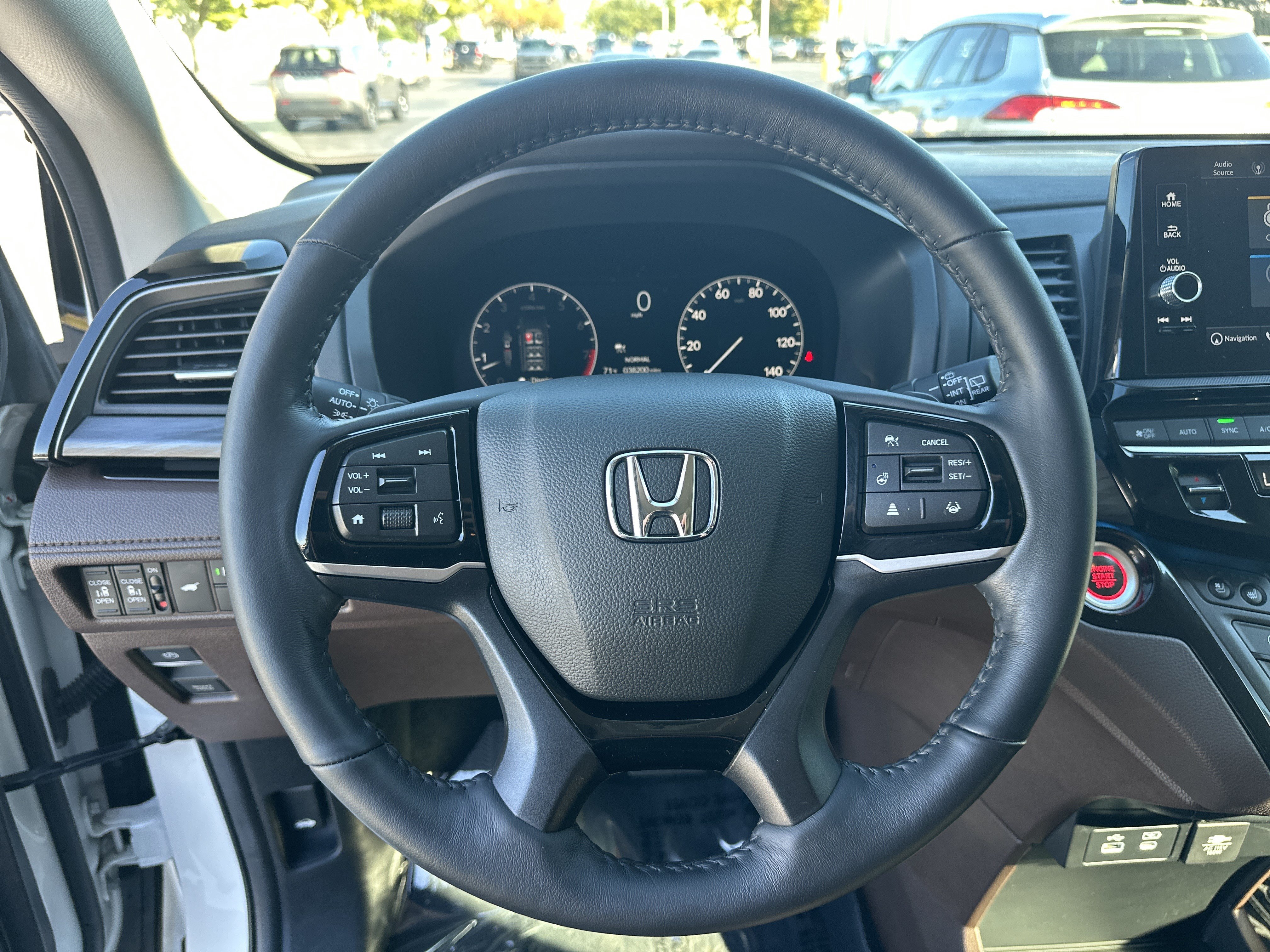 Used 2025 Honda Odyssey Elite image 18